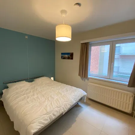 Relaxing Coastal Escape, Cleaning Included Apartamento Nieuwpoort
