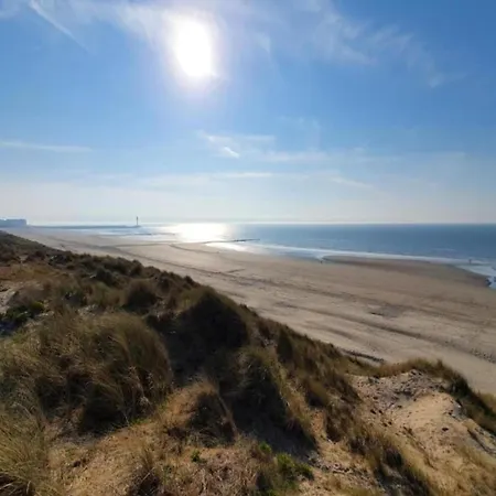 Relaxing Coastal Escape, Cleaning Included Apartamento Nieuwpoort